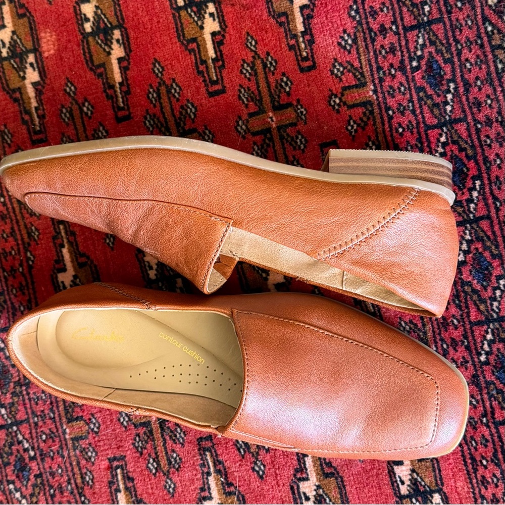 Clarks Sarafyna Freva Loafer Tan Leather - Picture 10 of 12